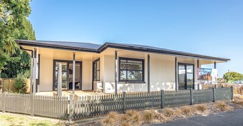 Wanganui Display Home crop v2